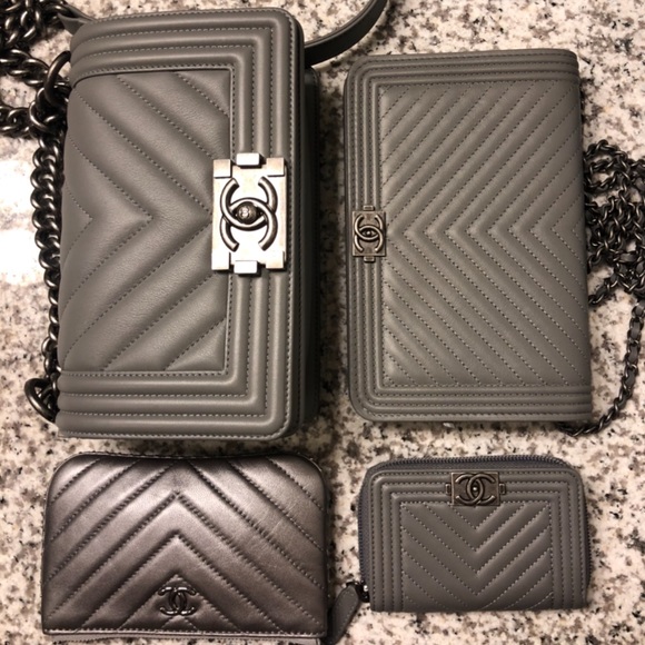 CHANEL WOC CHEVRON - Picture 1 of 16